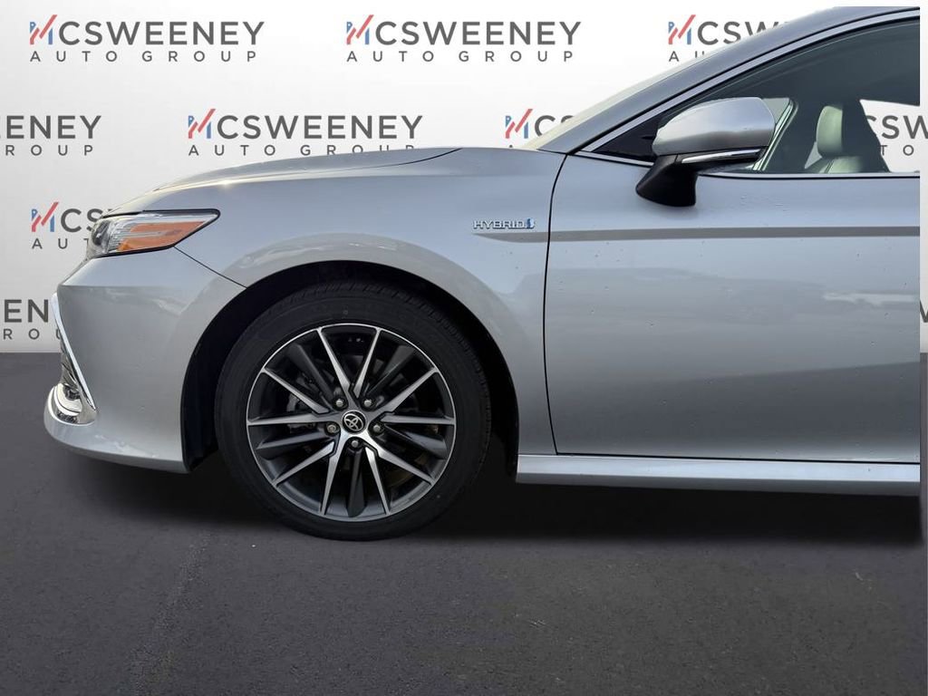 Used 2021 Toyota Camry XLE image 27