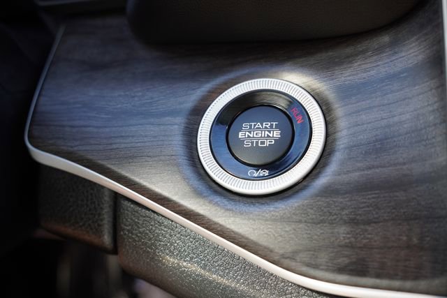 Certified 2023 Jeep Grand Cherokee L Limited w/ Luxury Tech Group II AWD/4WD image 35