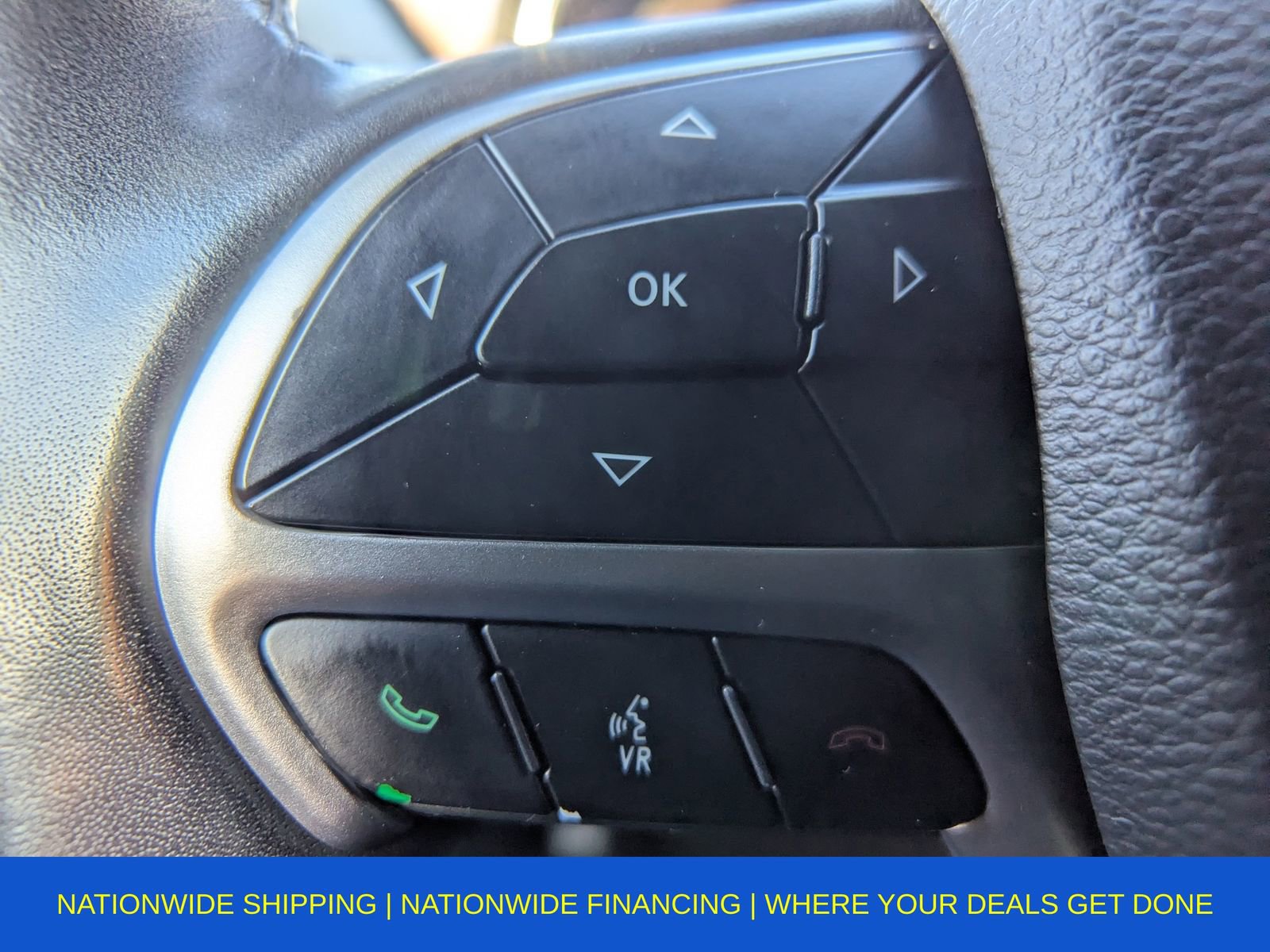 Used 2022 Jeep Grand Cherokee Laredo X image 31