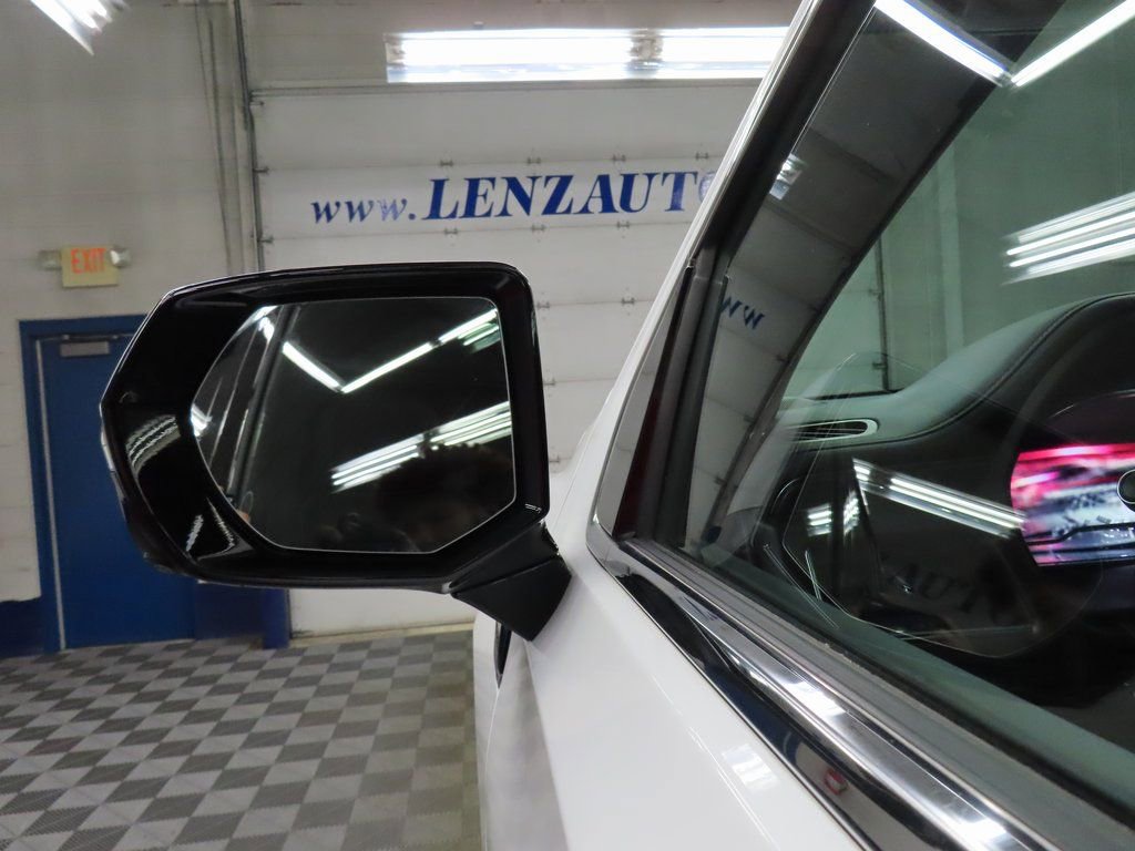 Used 2024 GMC Yukon XL SLT w/ SLT Premium Package image 60