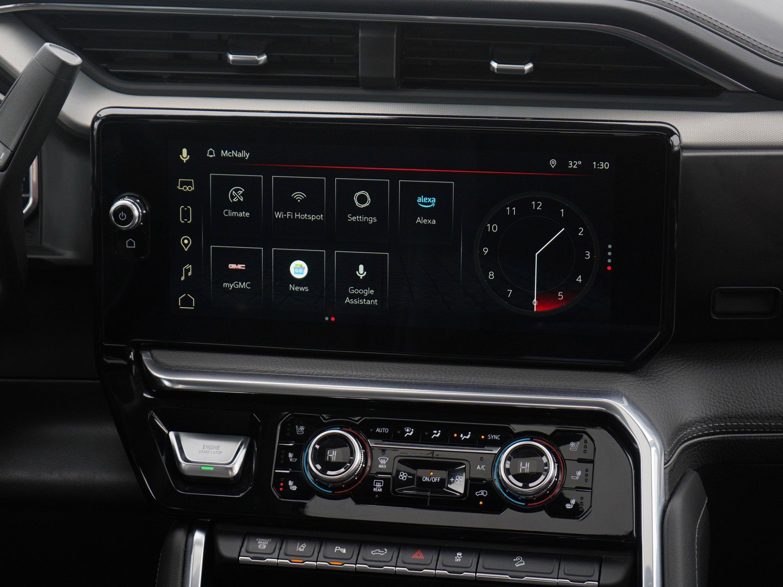 Used 2025 GMC Sierra 3500 Denali w/ Denali Reserve Package image 14