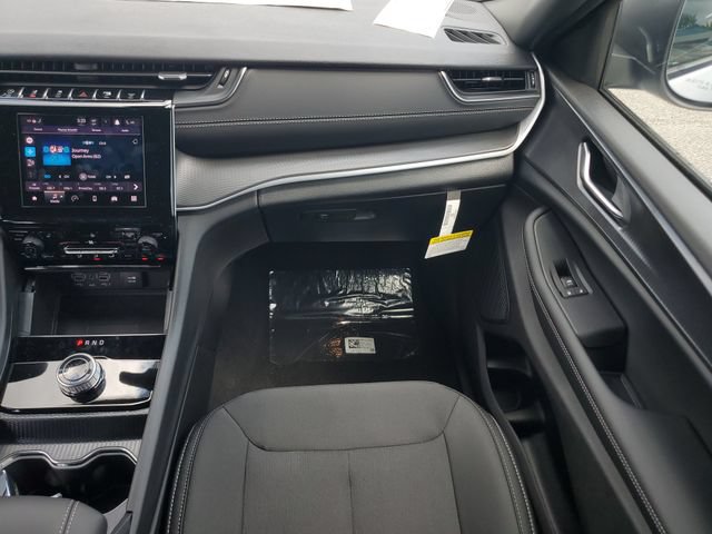 New 2026 Jeep Grand Cherokee Laredo X AWD/4WD image 19
