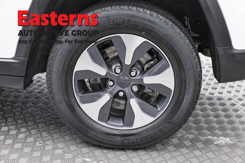 Used 2023 Jeep Grand Cherokee 4WD 4xe image 38