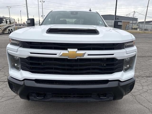 Used 2025 Chevrolet Silverado 2500 Custom w/ Custom Convenience Package AWD/4WD image 2