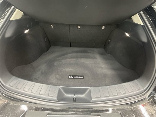 Used 2022 Lexus UX 200 image 23