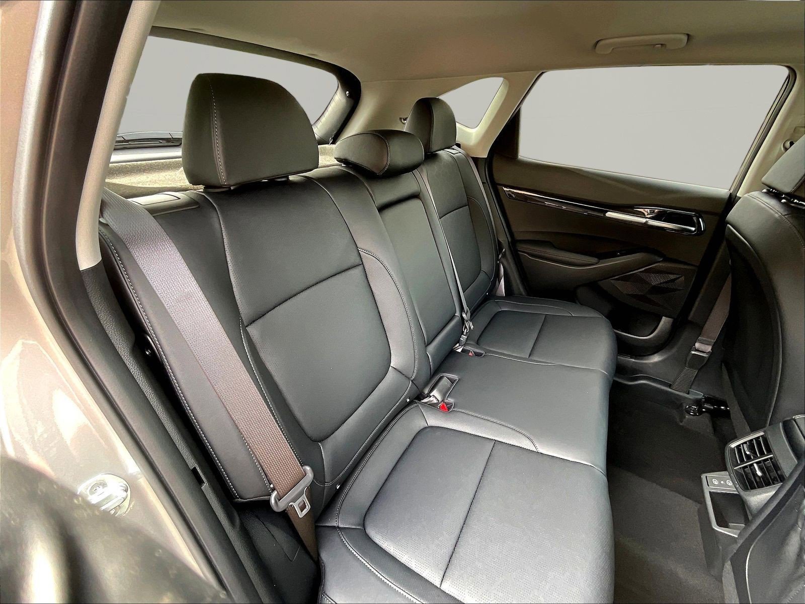 Used 2024 Kia Seltos SX w/ SX Sunroof Package AWD/4WD image 25