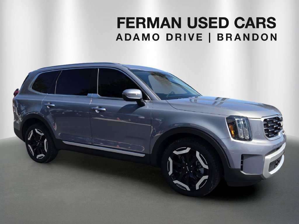 Used 2024 Kia Telluride S w/ S Sunroof Package