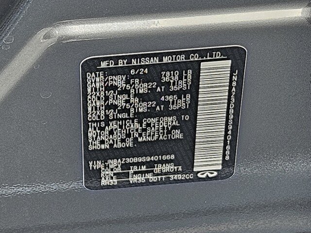 Used 2025 INFINITI QX80 Sensory AWD/4WD image 32