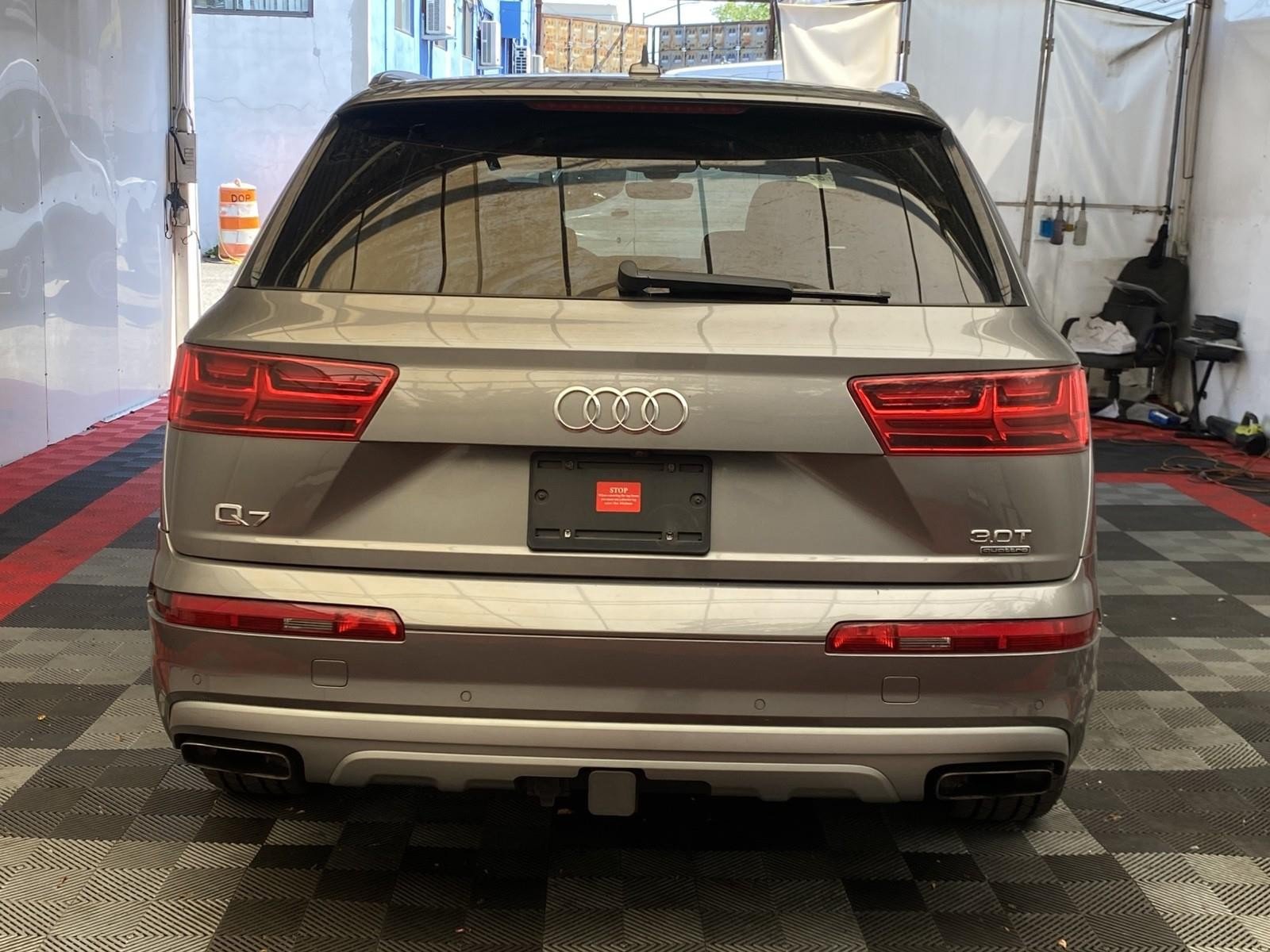 Used 2017 Audi Q7 3.0T Premium Plus w/ Premium Plus Package AWD/4WD image 6