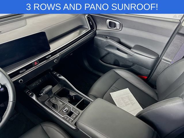 Used 2025 Kia Sorento S w/ Panoramic Sunroof Package image 23