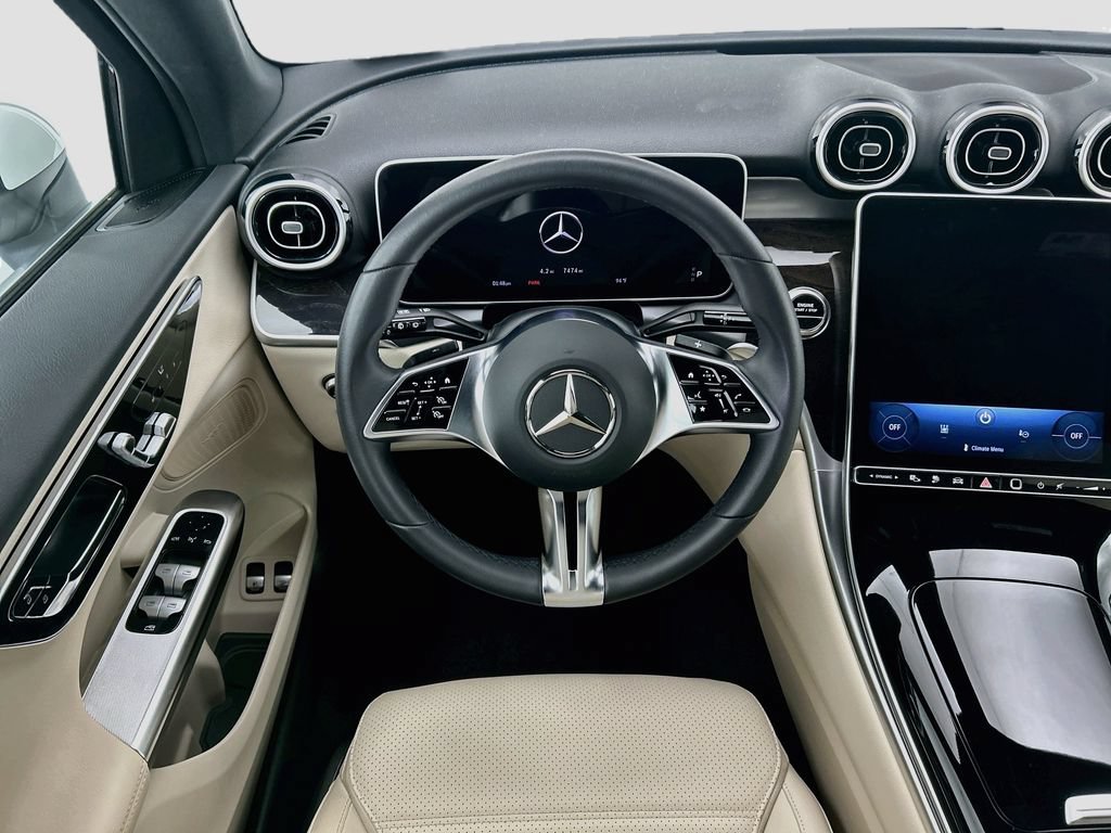 Certified 2025 Mercedes-Benz GLC 350e 4MATIC image 10