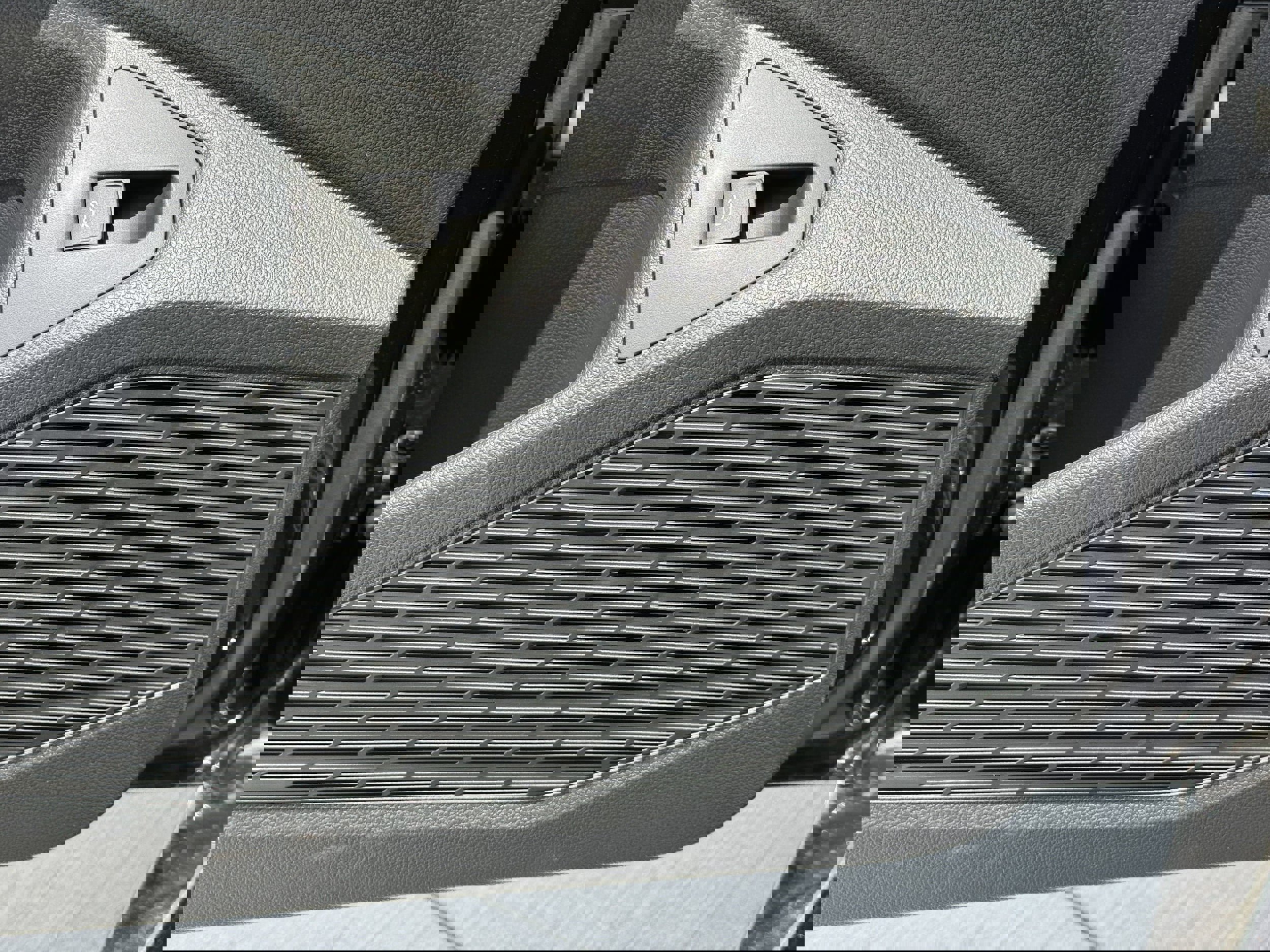 New 2025 Volkswagen Jetta SEL image 19