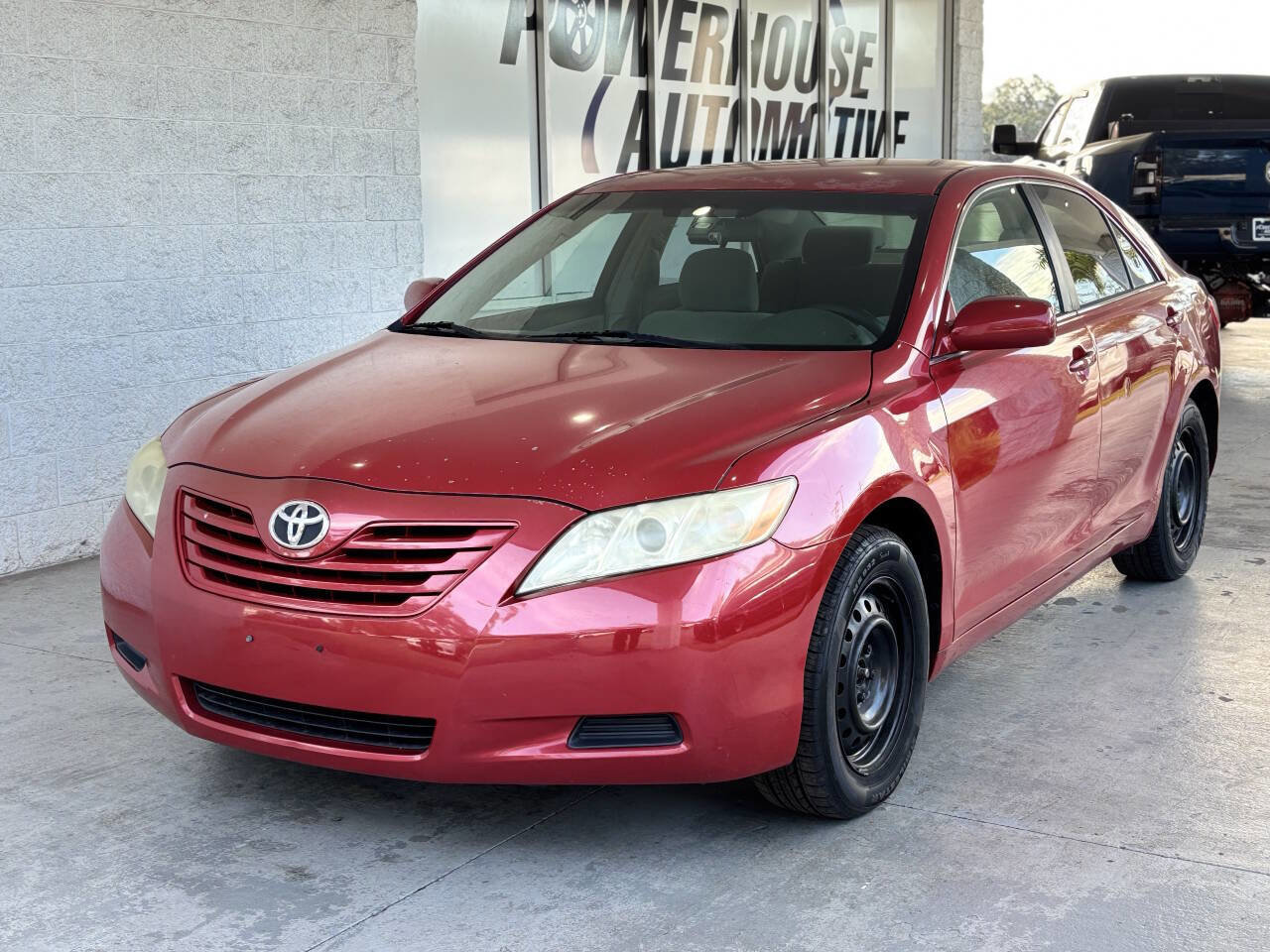 Used 2009 Toyota Camry LE image 2