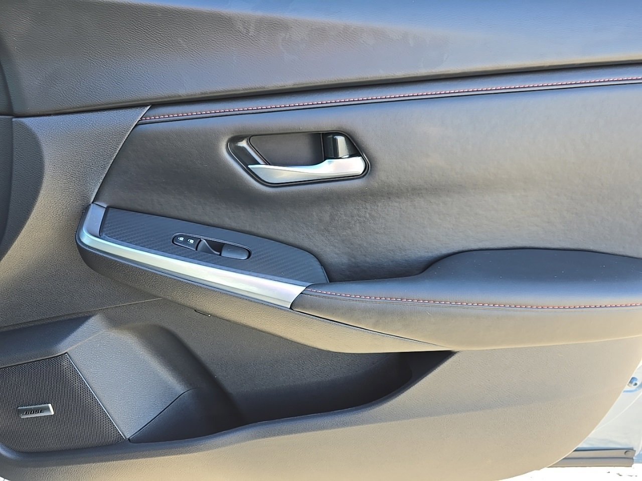 Used 2024 Nissan Sentra SR w/ SR Premium Package image 36