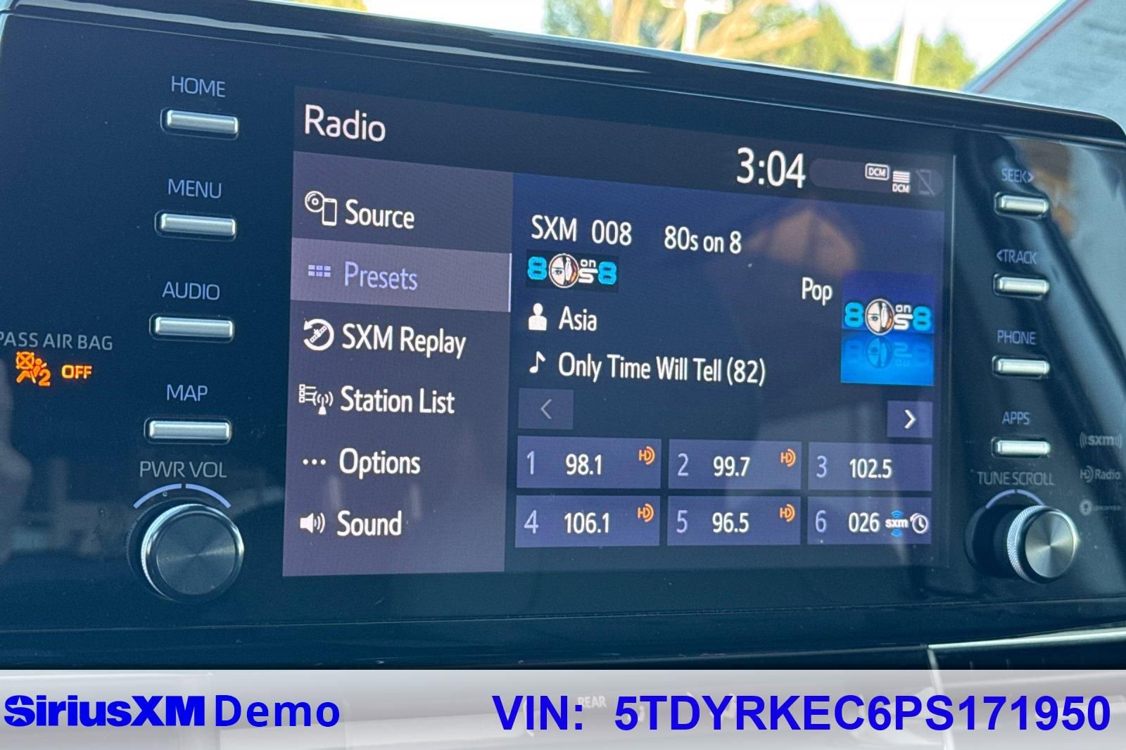 Certified 2023 Toyota Sienna XLE image 37