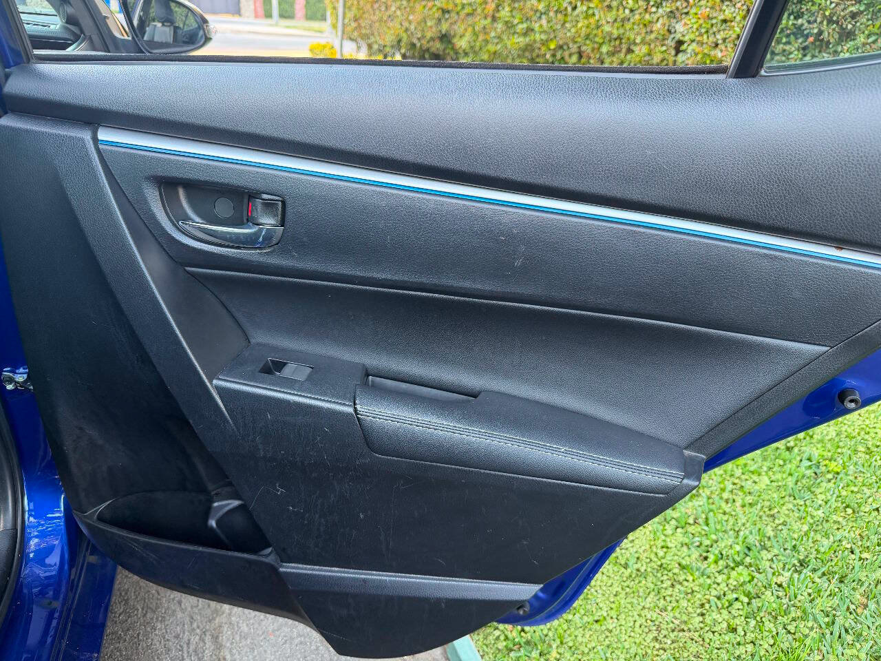 Used 2015 Toyota Corolla S FWD image 20