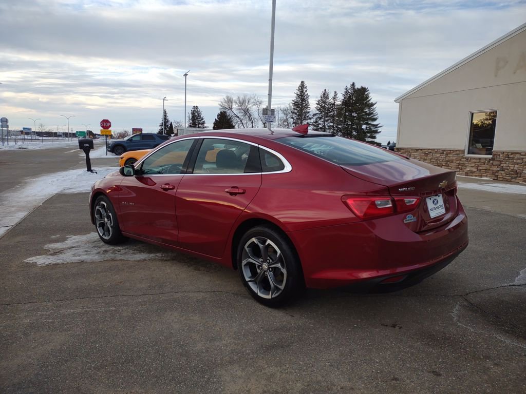 Used 2023 Chevrolet Malibu LT image 3