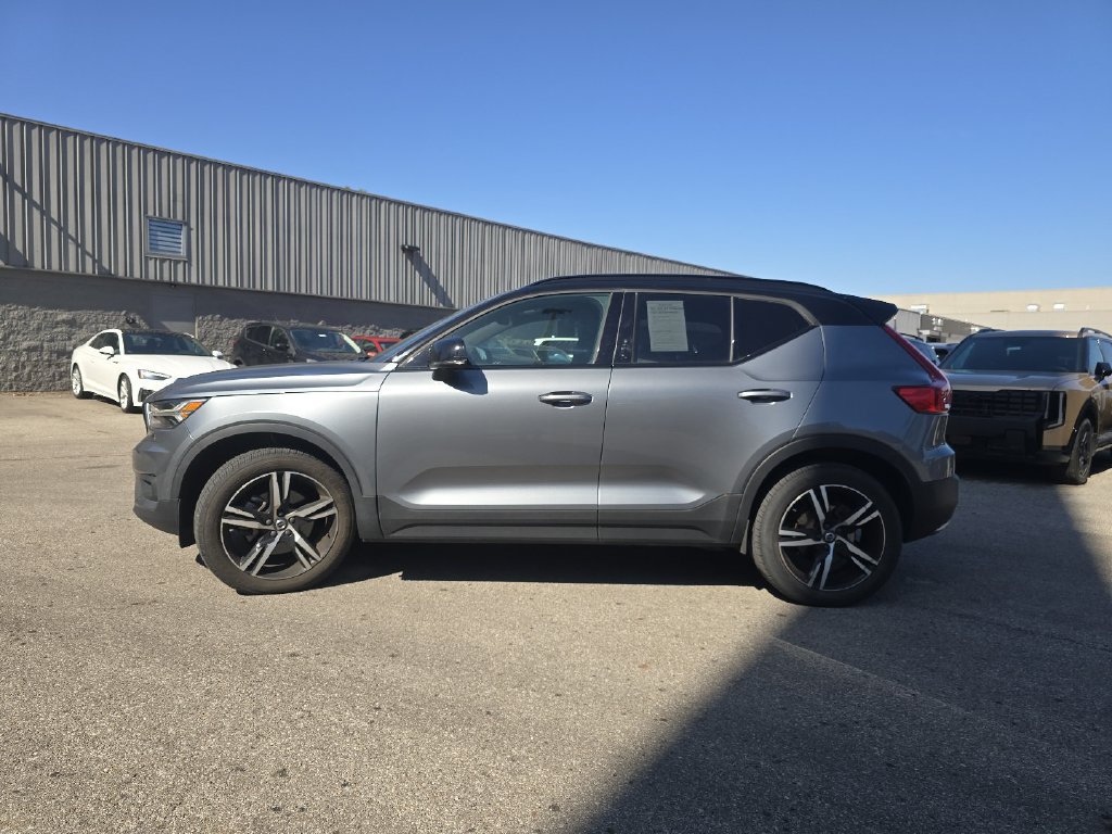 Used 2019 Volvo XC40 AWD T5 image 15