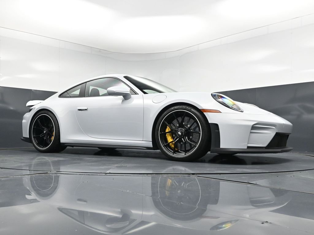 Certified 2025 Porsche 911 GT3 RWD image 26
