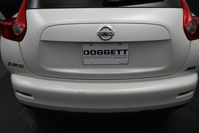 Used 2014 Nissan Juke S FWD image 2
