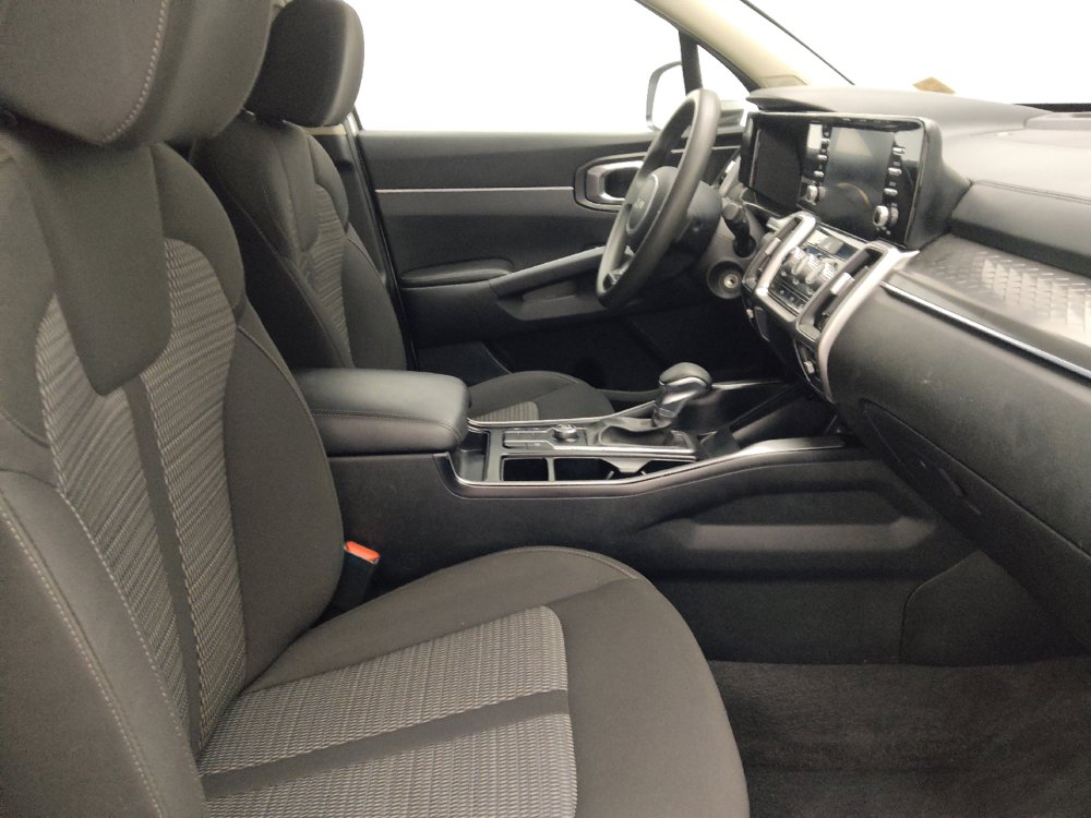 Used 2023 Kia Sorento LX FWD image 21