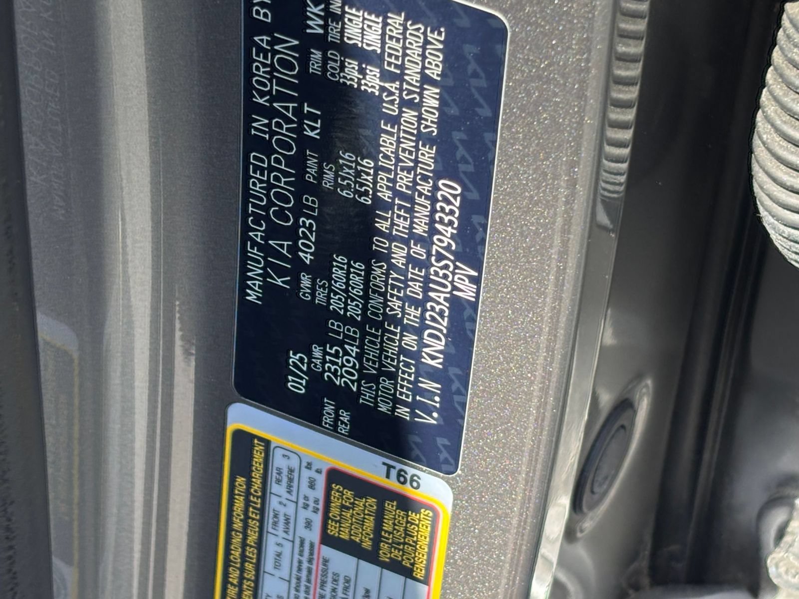 Used 2025 Kia Soul LX w/ LX Technology Package FWD image 29