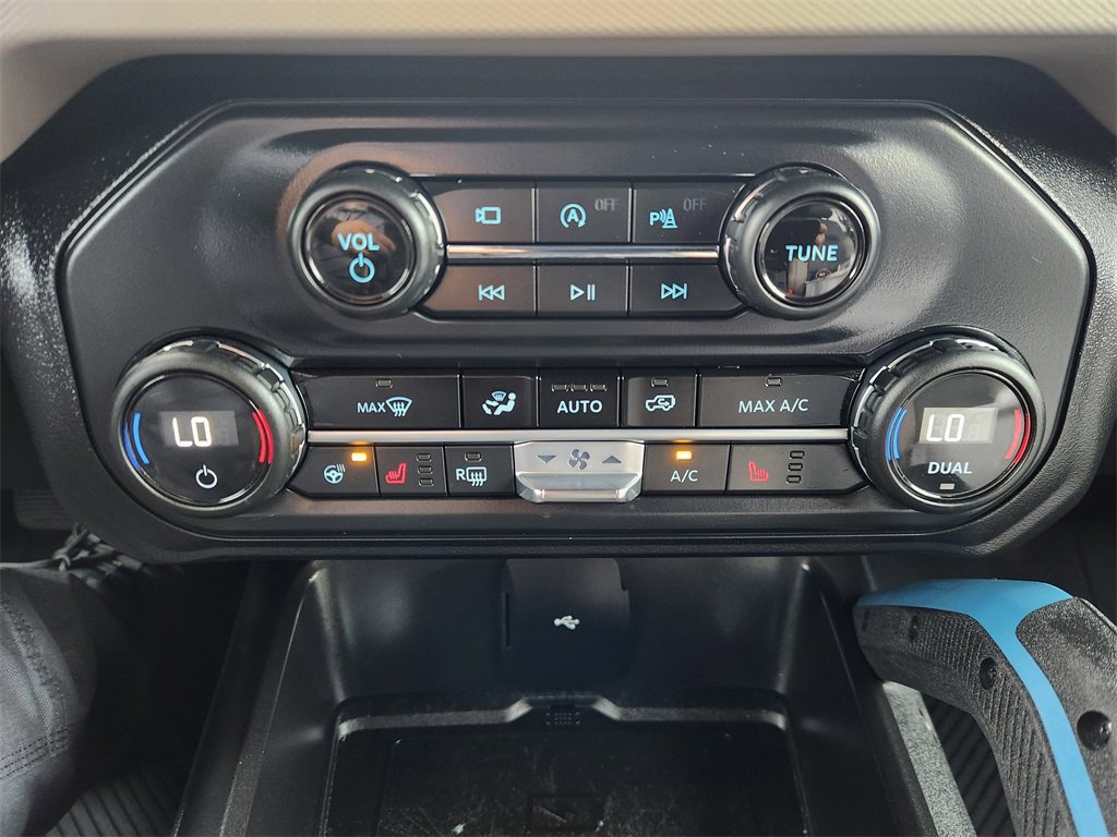 Used 2023 Ford Bronco Wildtrak image 18