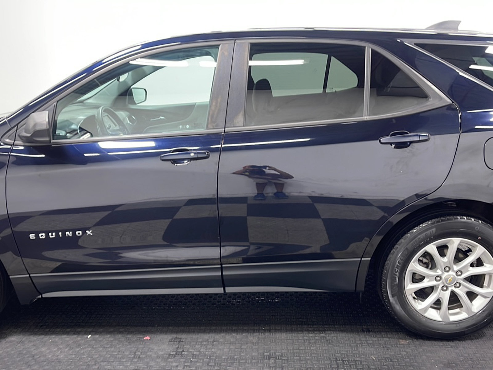 Used 2020 Chevrolet Equinox LS w/ LS Convenience Package FWD image 13