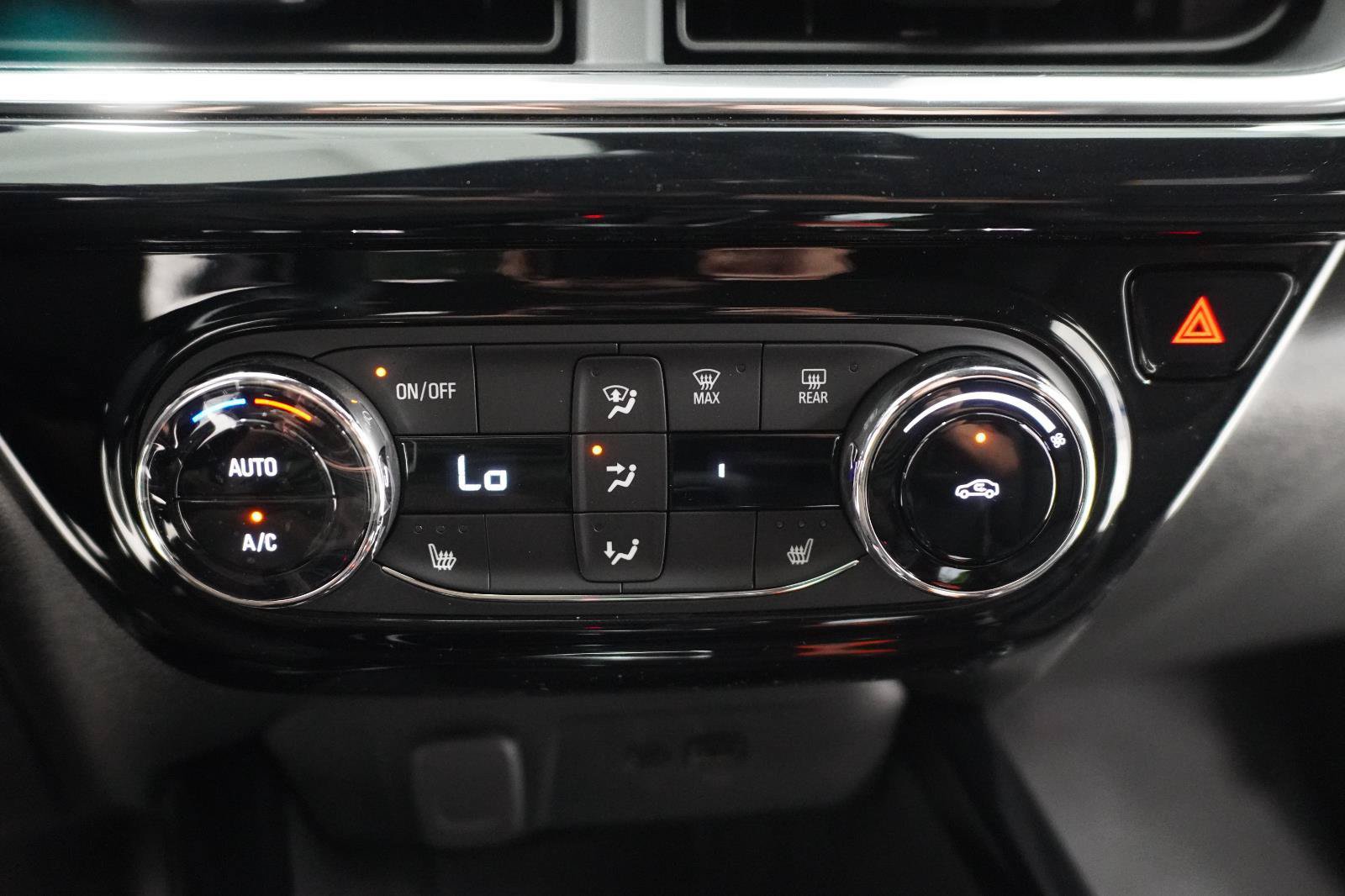 New 2026 Chevrolet Trax RS w/ Driver Confidence Package FWD image 26