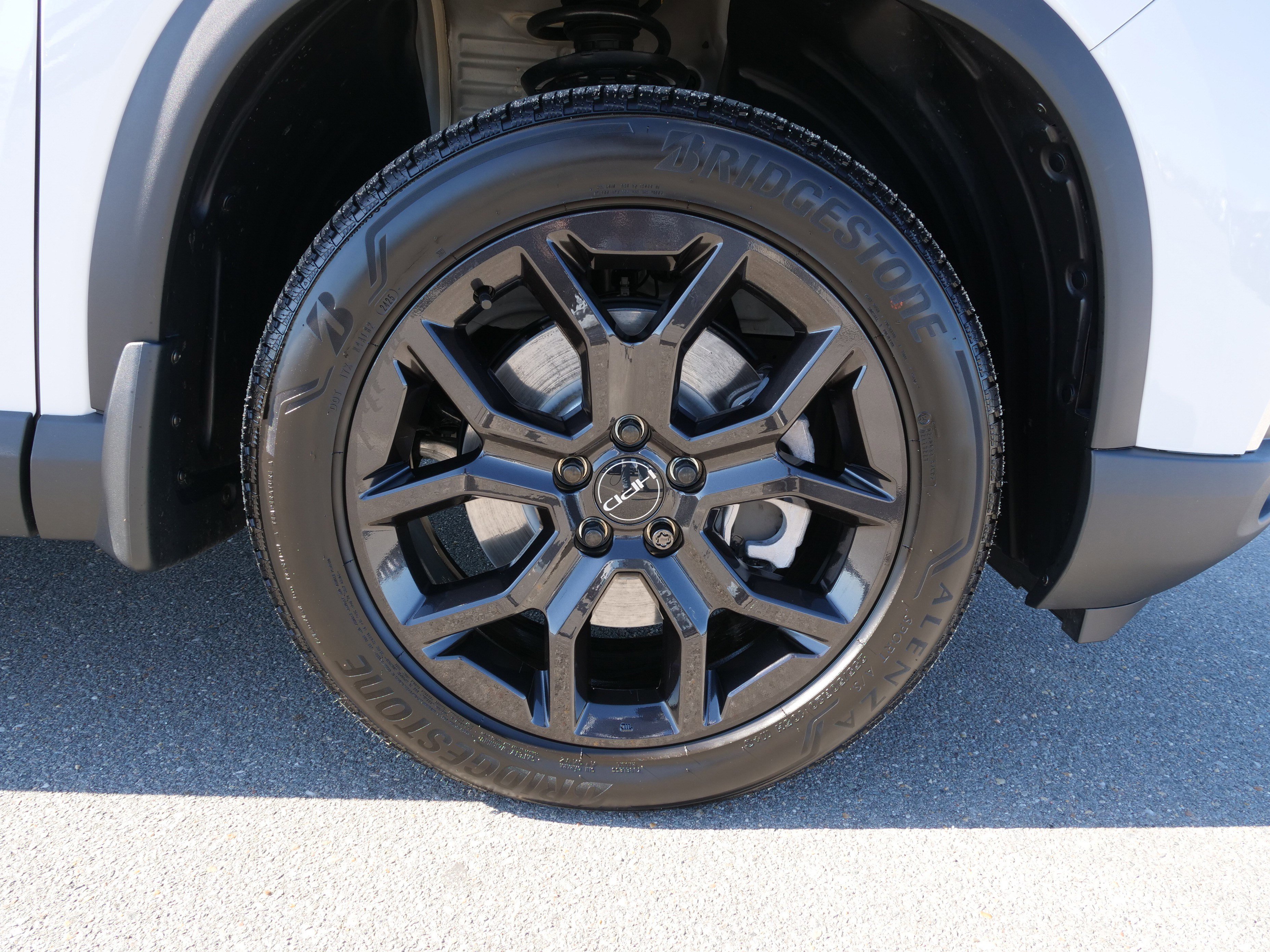 Used 2025 Honda Pilot Touring image 10