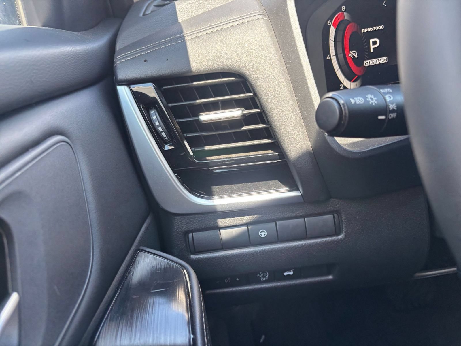 Used 2026 Nissan Rogue SL FWD image 36