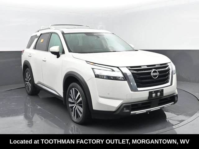 Used 2022 Nissan Pathfinder Platinum w/ Cargo Package AWD/4WD image 3