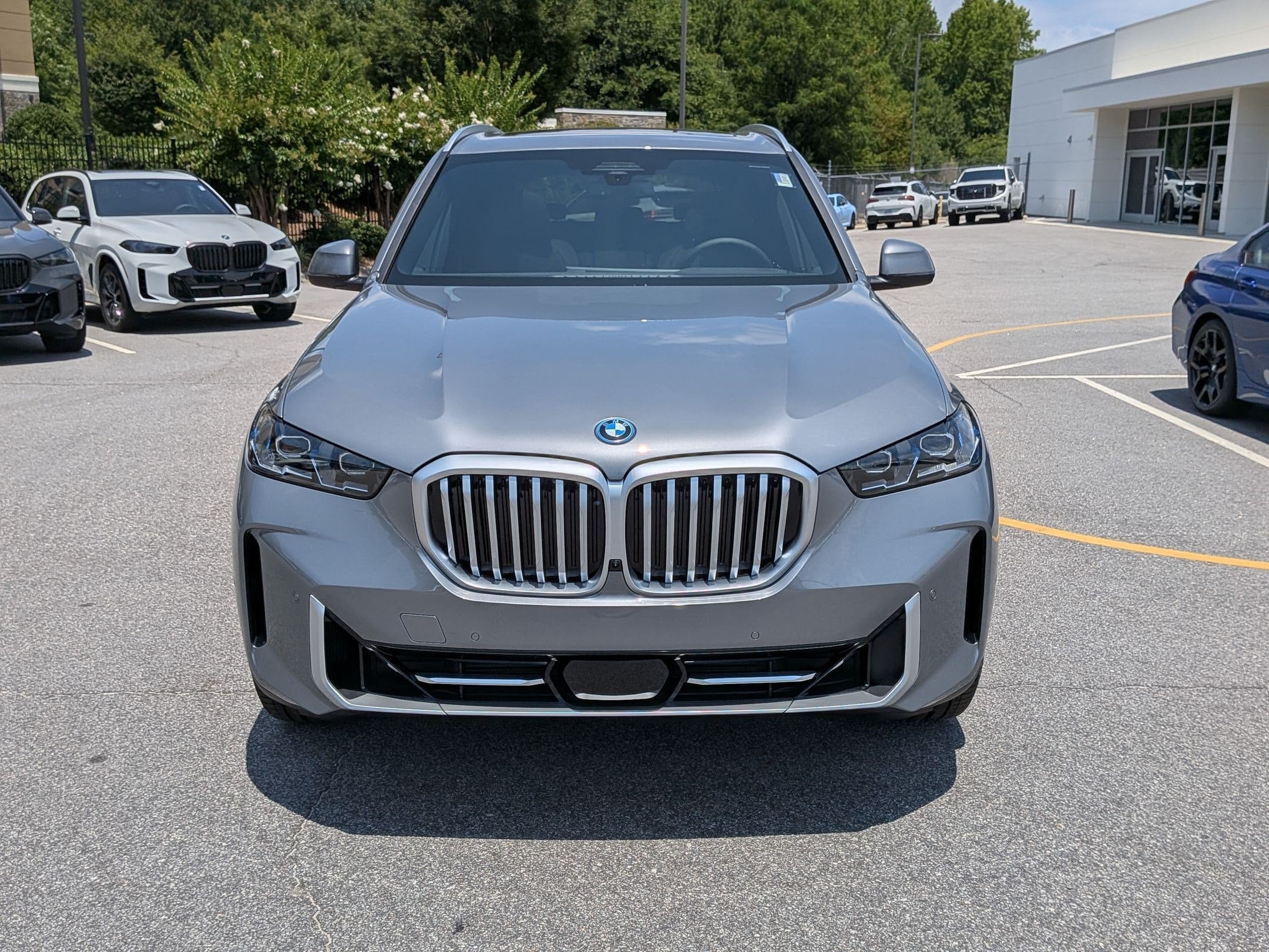 New 2026 BMW X5 xDrive50e AWD/4WD image 8