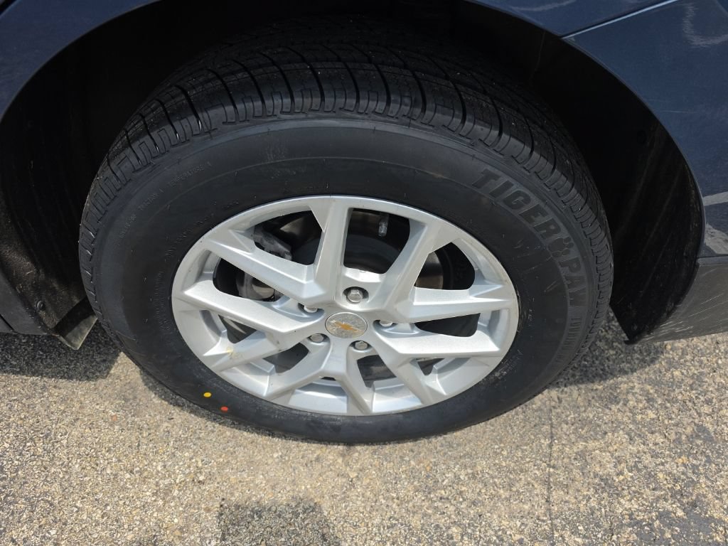 Certified 2024 Chevrolet Equinox LT w/ LPO, Floor Liner Package AWD/4WD image 11