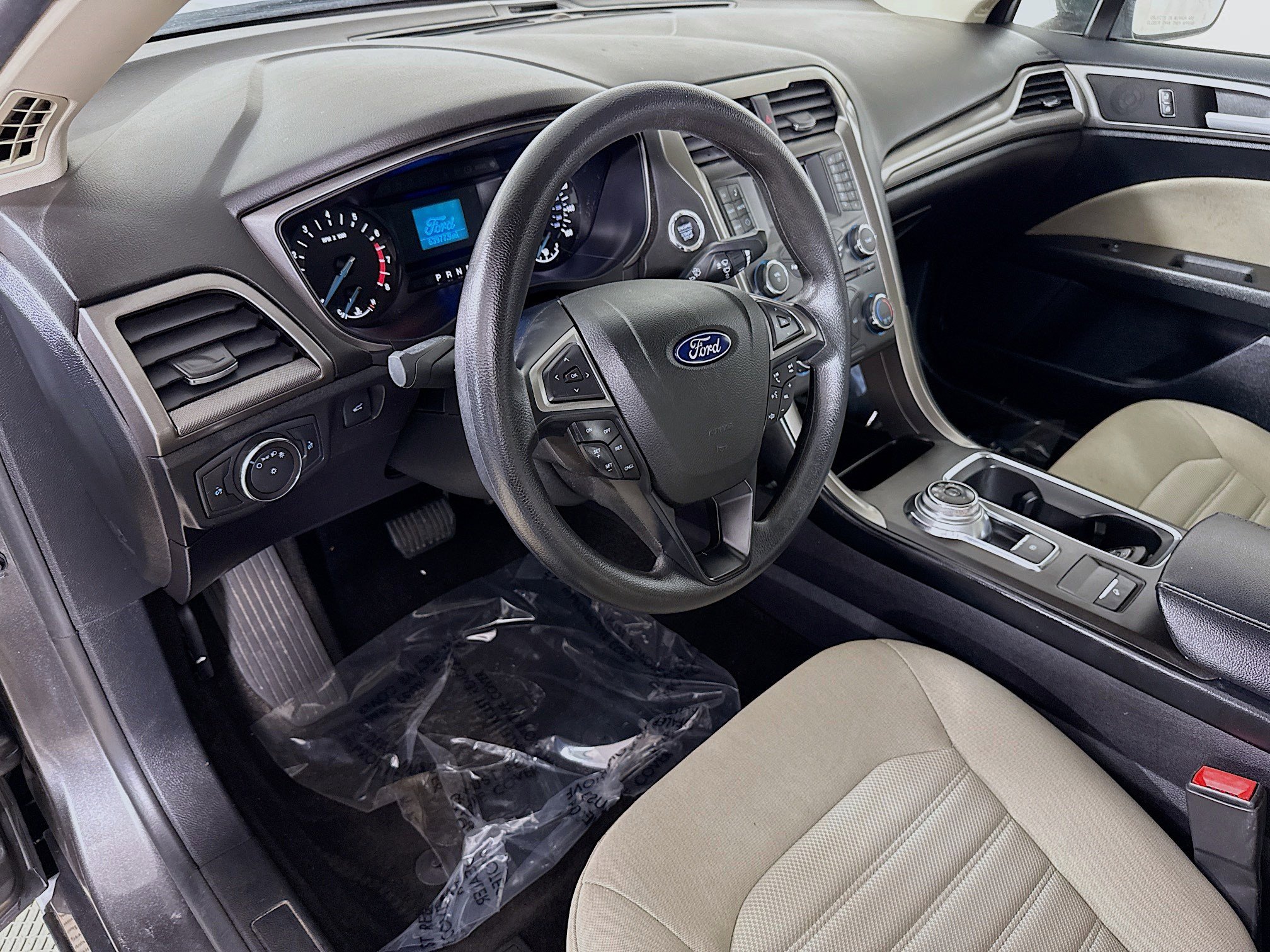 Used 2018 Ford Fusion S image 23