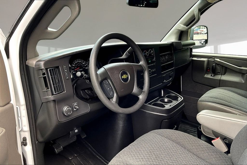 Used 2025 Chevrolet Express 2500 w/ Driver Convenience Package RWD image 14