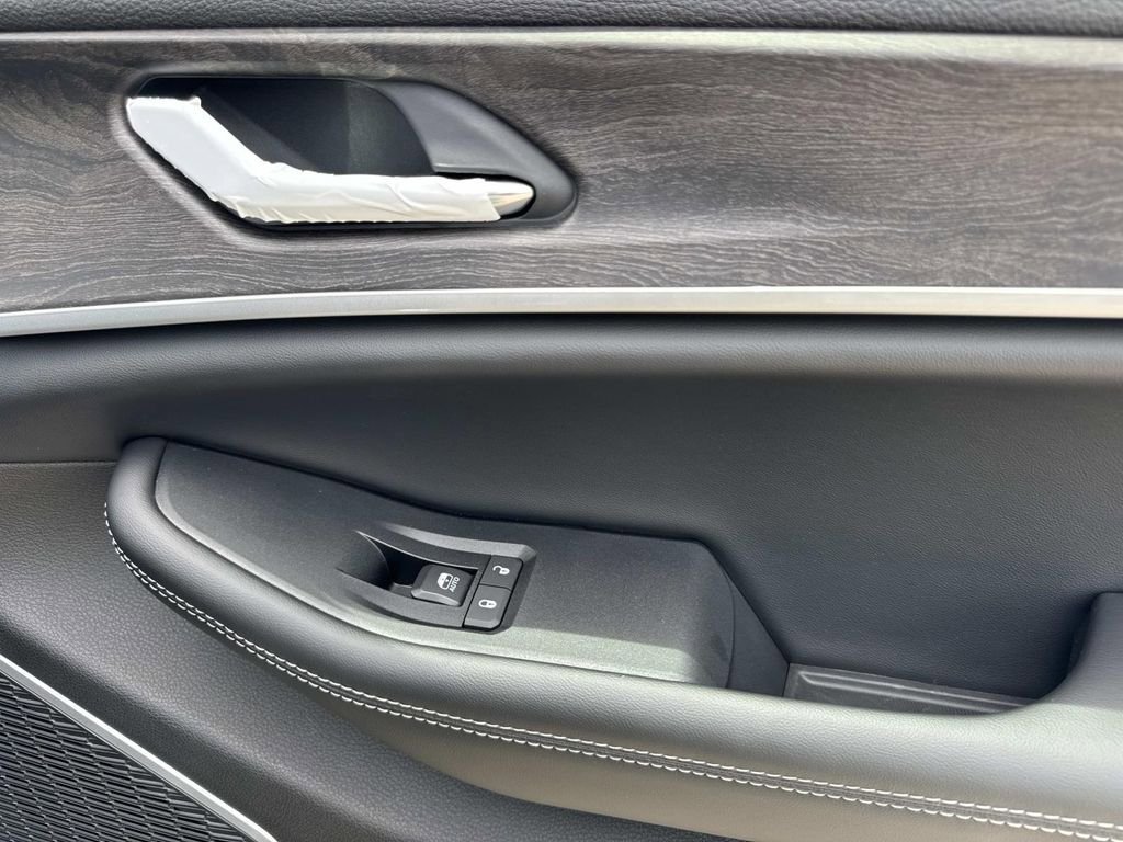 New 2026 Jeep Grand Cherokee L Limited RWD image 26
