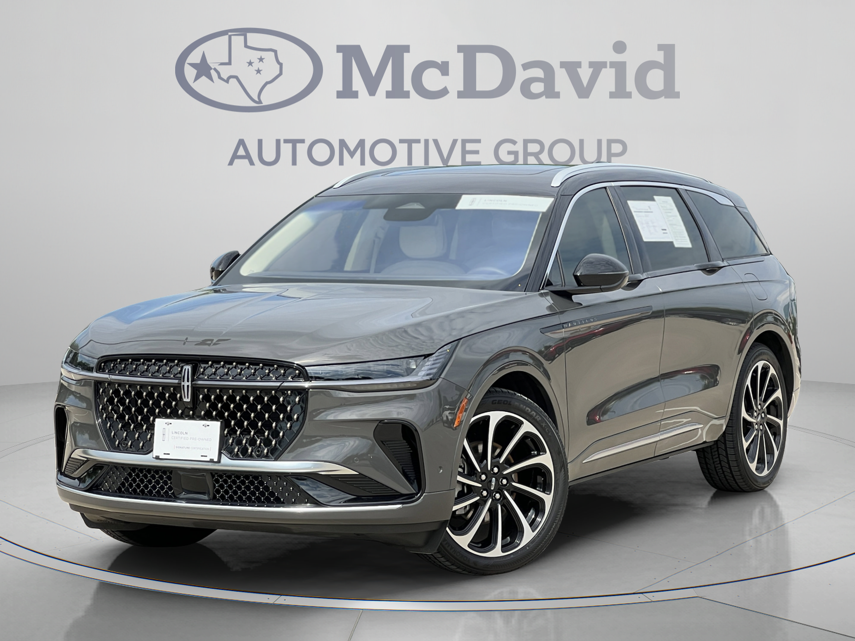 Certified 2024 Lincoln Nautilus Black Label AWD/4WD image 2