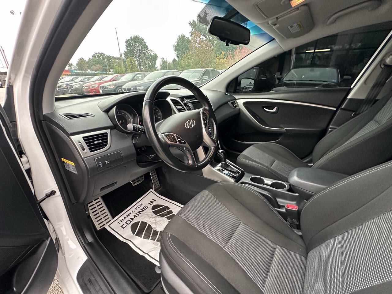 Used 2016 Hyundai Elantra GT w/ Option Group 02 FWD image 9