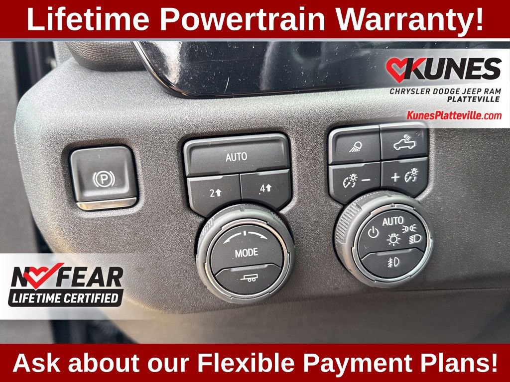 Used 2025 Chevrolet Silverado 1500 LTZ w/ LTZ Premium Package AWD/4WD image 16