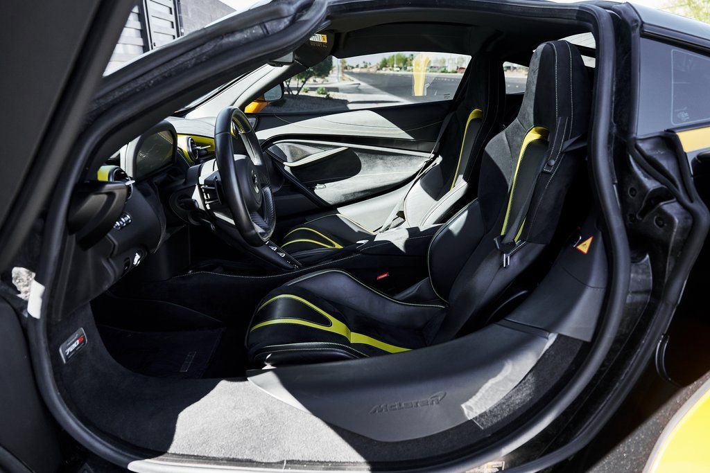 Used 2019 McLaren 720S image 33