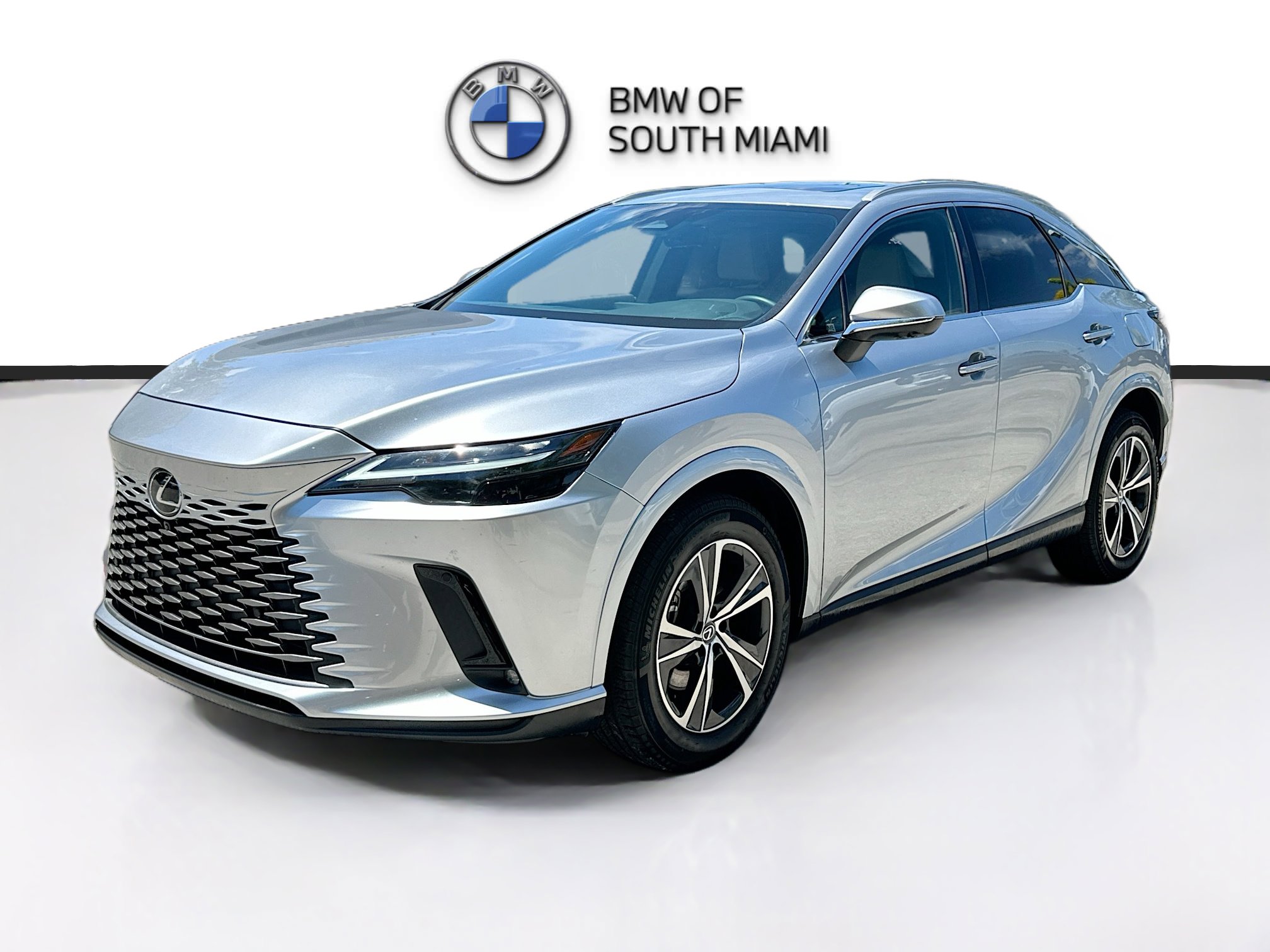 Used 2024 Lexus RX 350 Premium w/ Convenience Package image 3