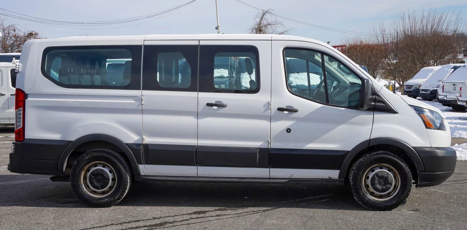 Used 2018 Ford Transit 150 XL RWD image 6