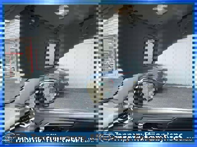 Used 2022 Toyota RAV4 XLE w/ Carpet Mat Package (TMS) image 32