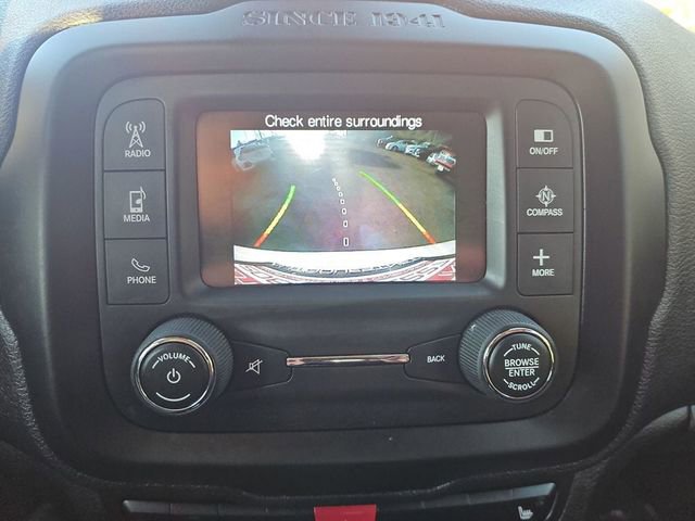 Used 2015 Jeep Renegade Latitude w/ Popular Equipment Group AWD/4WD image 29
