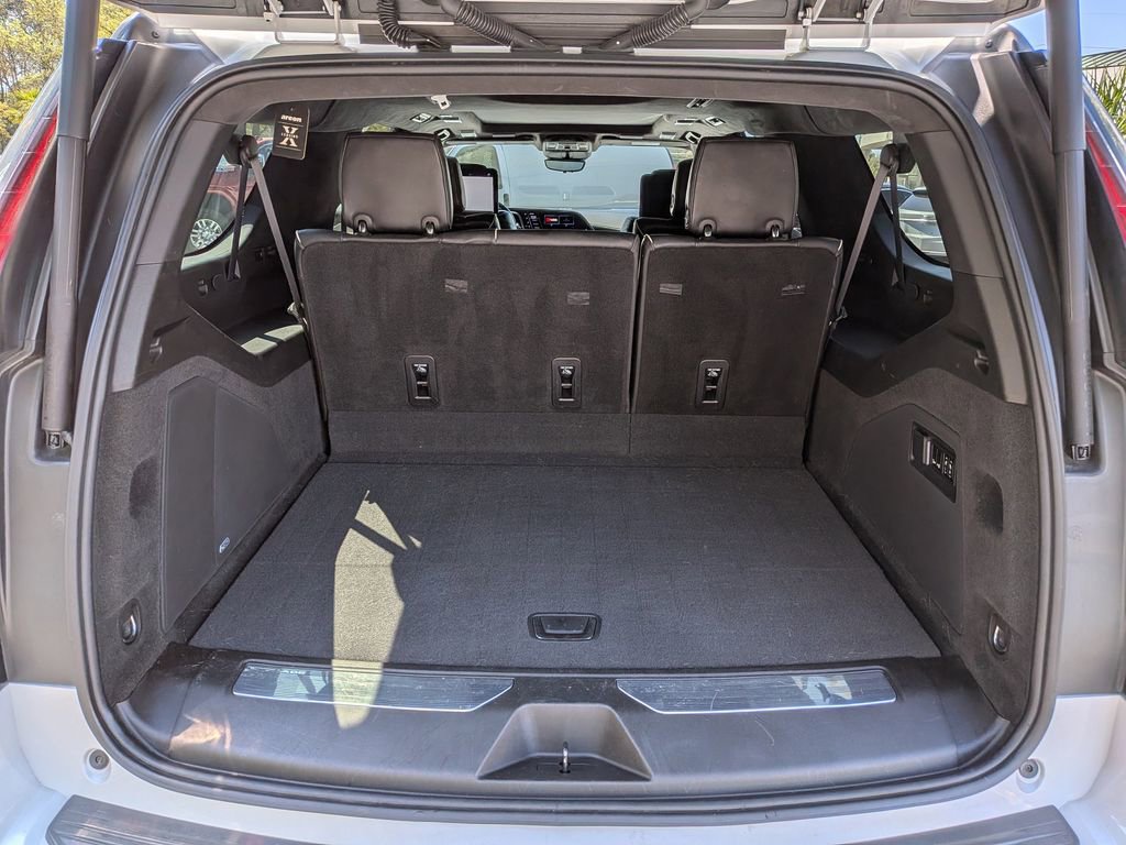 Used 2022 Cadillac Escalade ESV Sport Platinum w/ Heavy-Duty Trailer Package image 15