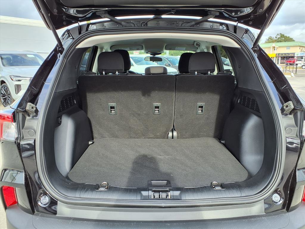 Used 2022 Ford Escape SE image 17