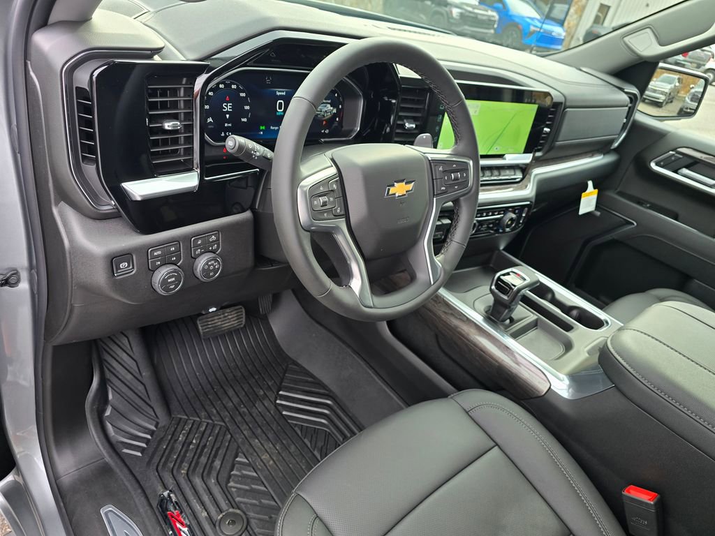 New 2026 Chevrolet Silverado 1500 LTZ w/ LTZ Premium Package image 24