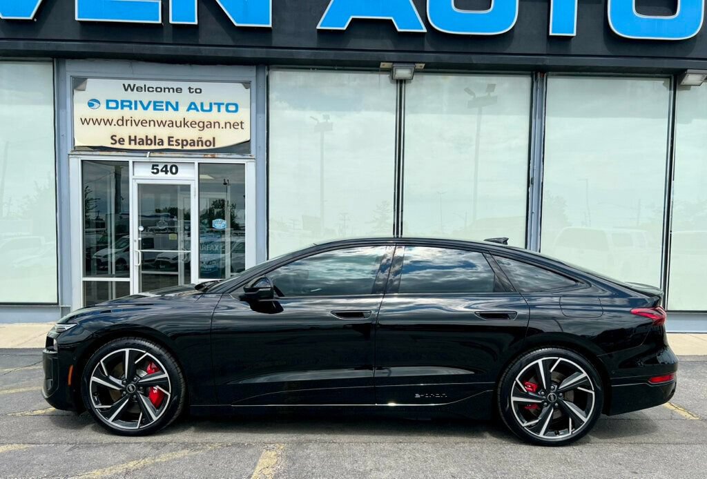 Used 2025 Audi S6 e-tron Prestige w/ 21" Black Optic Package AWD/4WD image 34