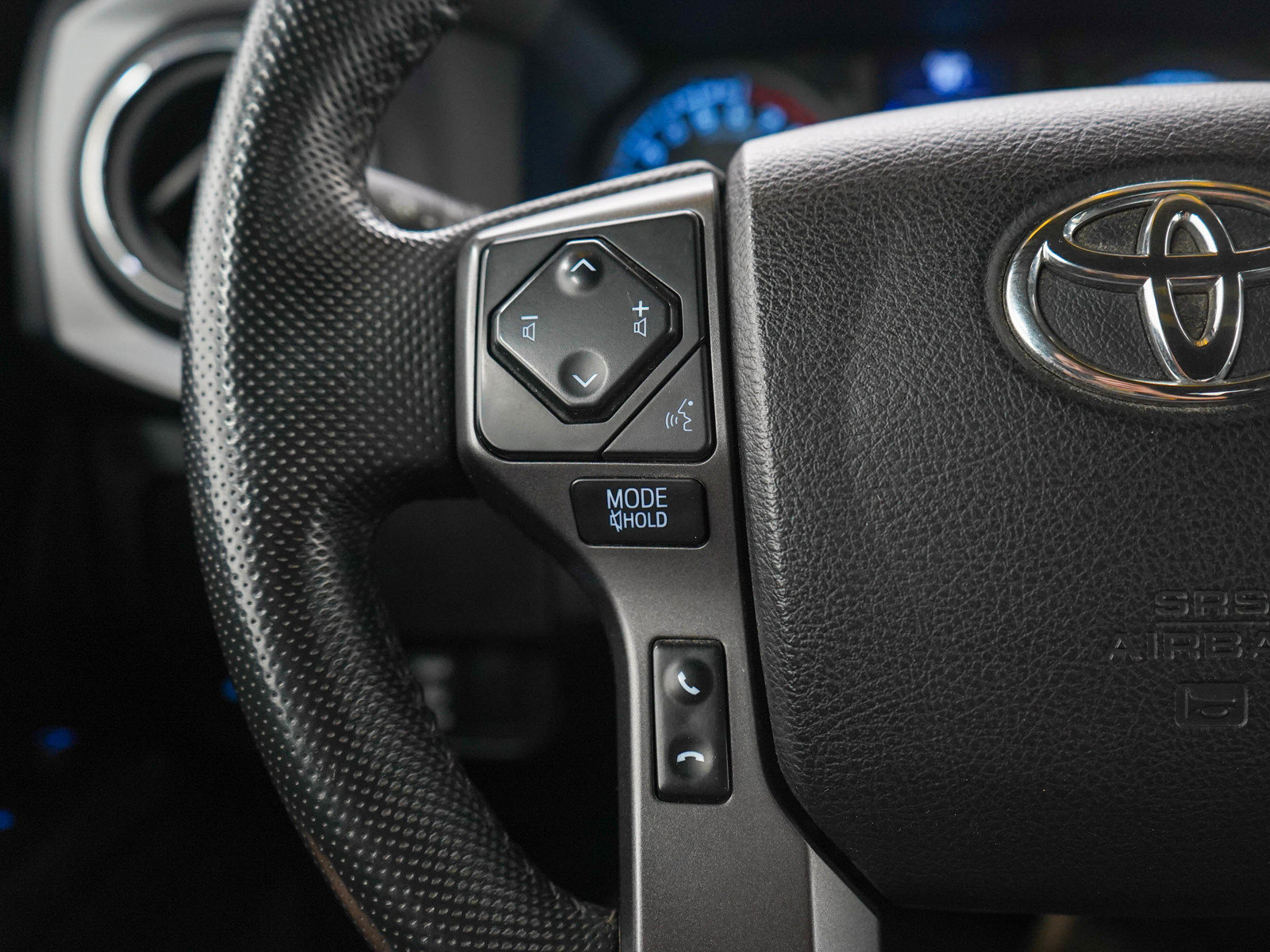 Used 2021 Toyota Tacoma TRD Off-Road AWD/4WD image 24